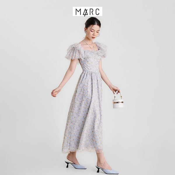 Đầm maxi phối với giày cao gót giúp tổng thể thanh thoát hơn