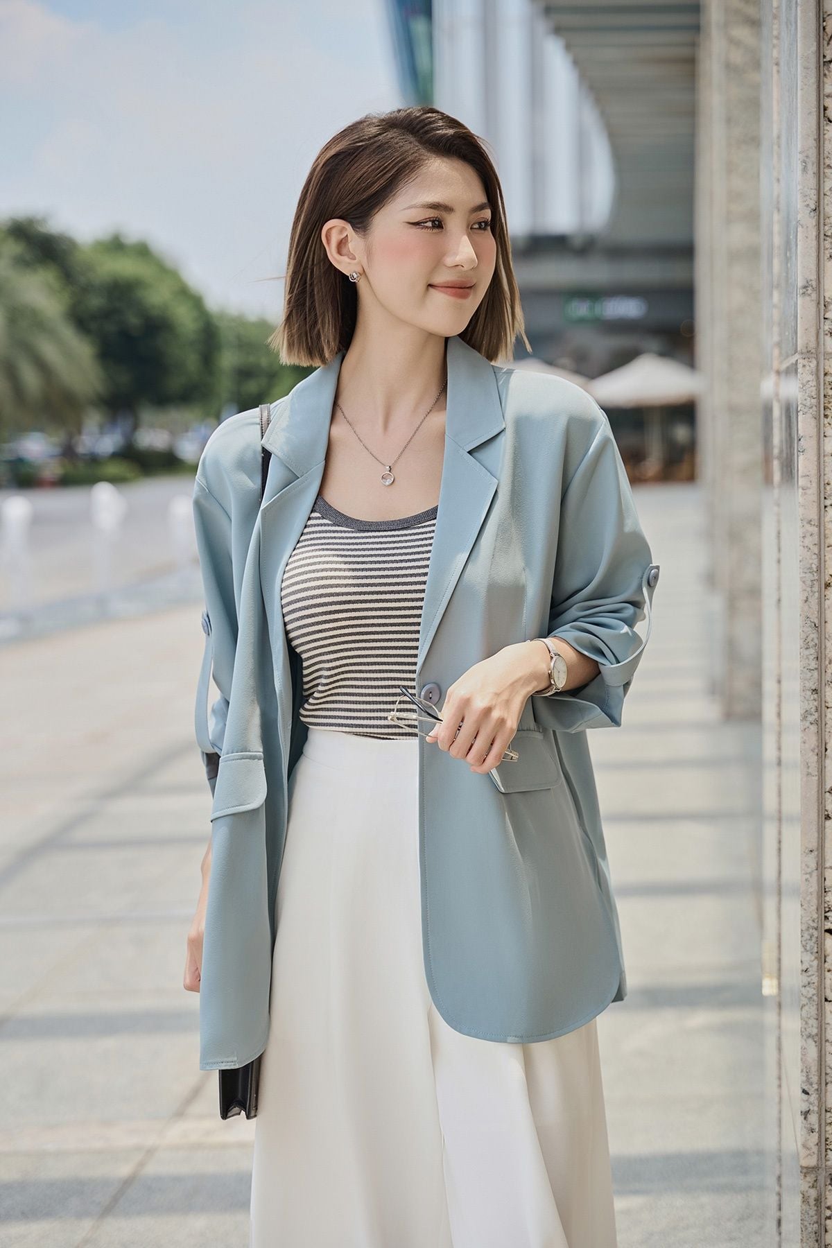 Lamer Fashion tập trung vào trang phục công sở nữ với hình ảnh chỉn chu và dễ ứng dụng
