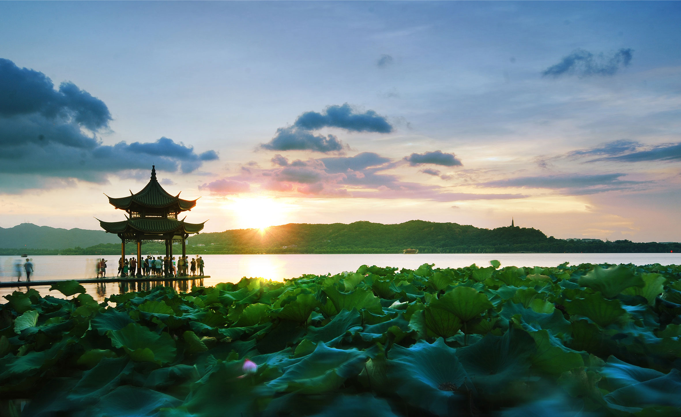 Hậu kỳ và đồng bộ màu