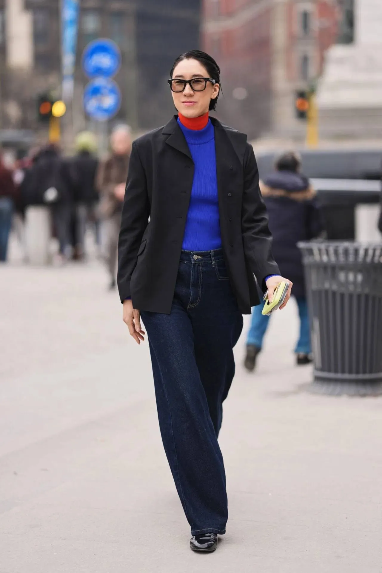 Street style áo len màu sắc