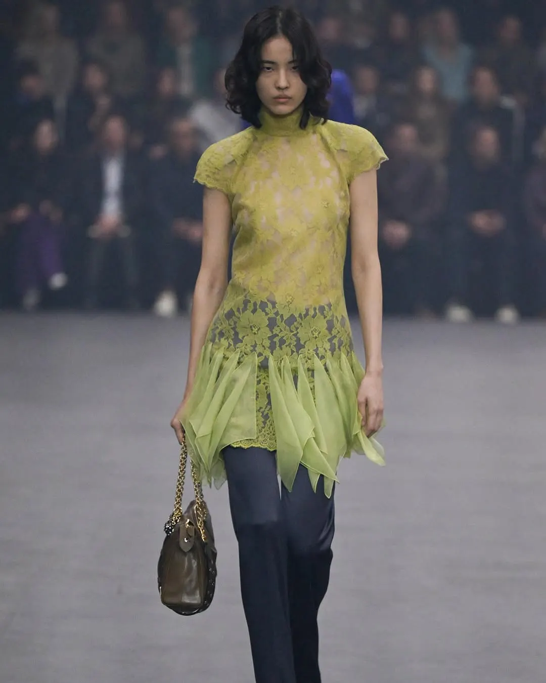 Màu vàng chanh trong bộ sưu tập Valentino