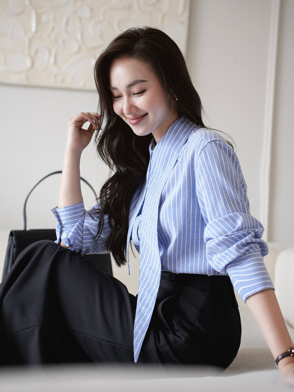 Phong cách công sở tối giản và thanh lịch