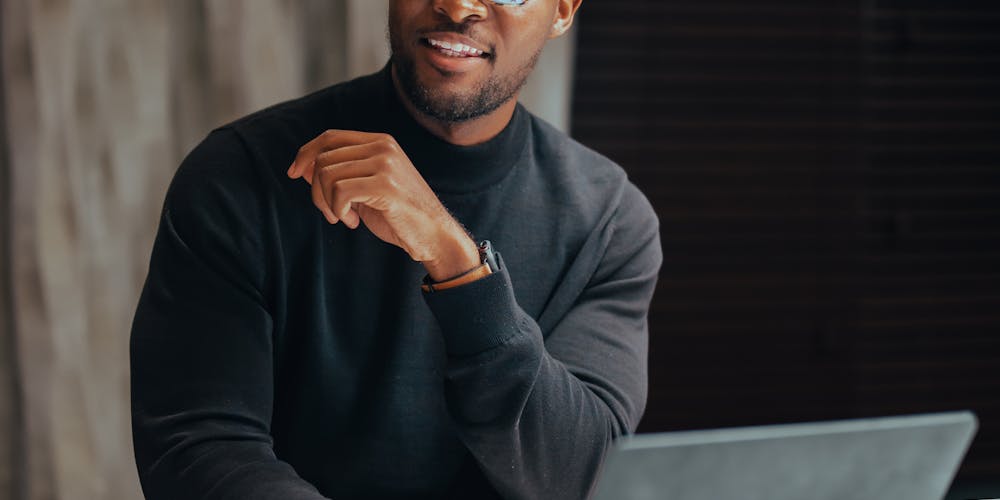 Phong Cách Smart Casual: Thời Trang Hiện Đại Của Nam Giới