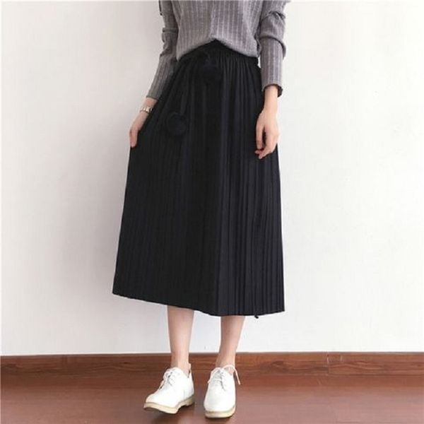 Chân váy xòe phối áo len