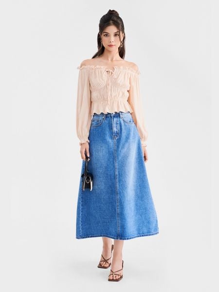 Áo croptop trễ vai tay rút nhún phối chân váy jean dài