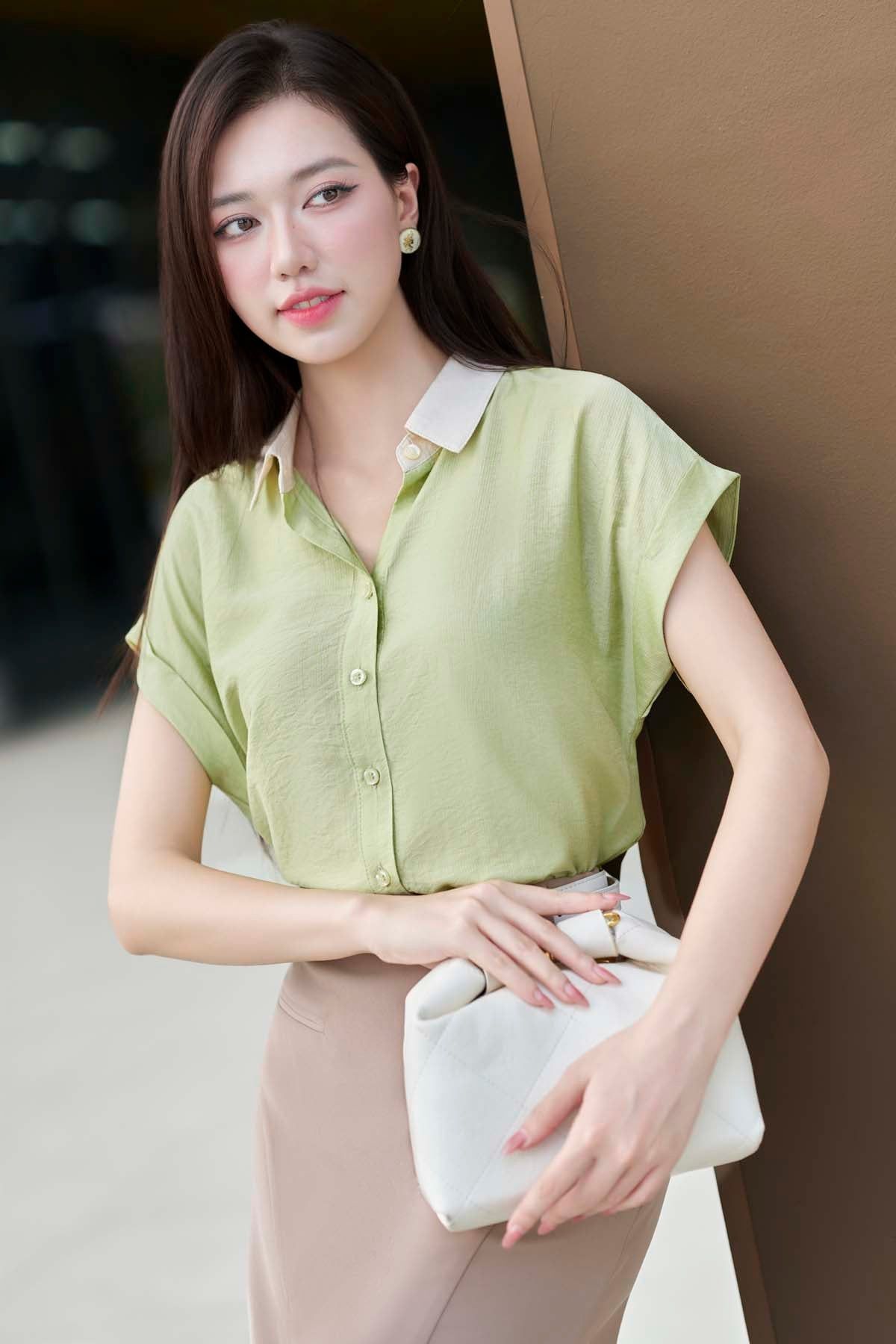Các dòng sản phẩm của Lamer Fashion thường xoay quanh blazer, sơ mi, áo len và áo gile công sở