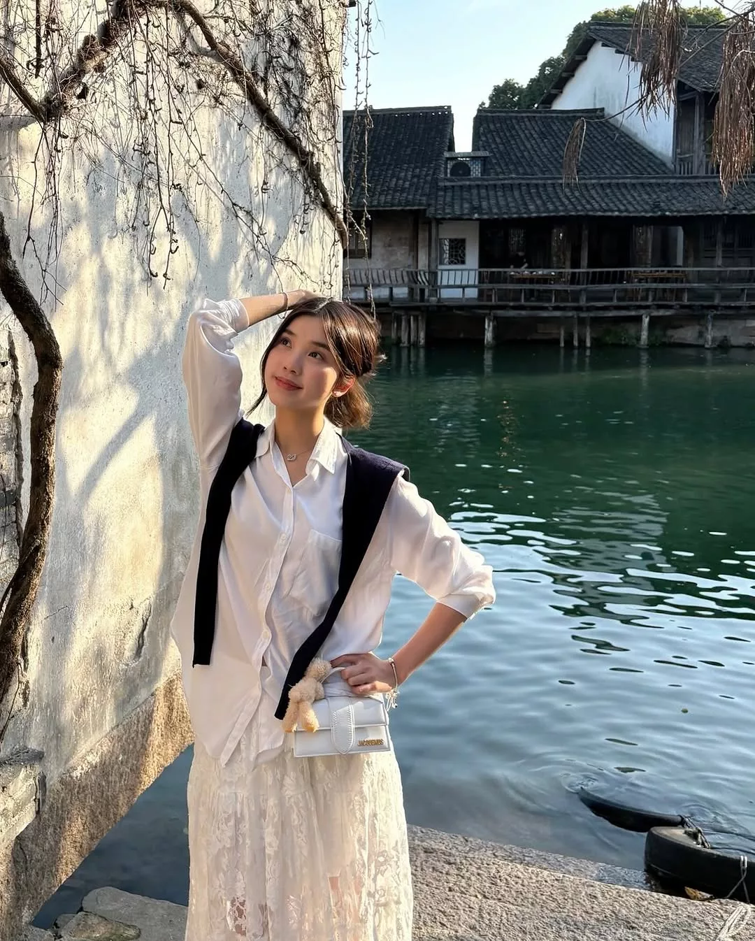 Áo sơ mi trắng style nữ sinh