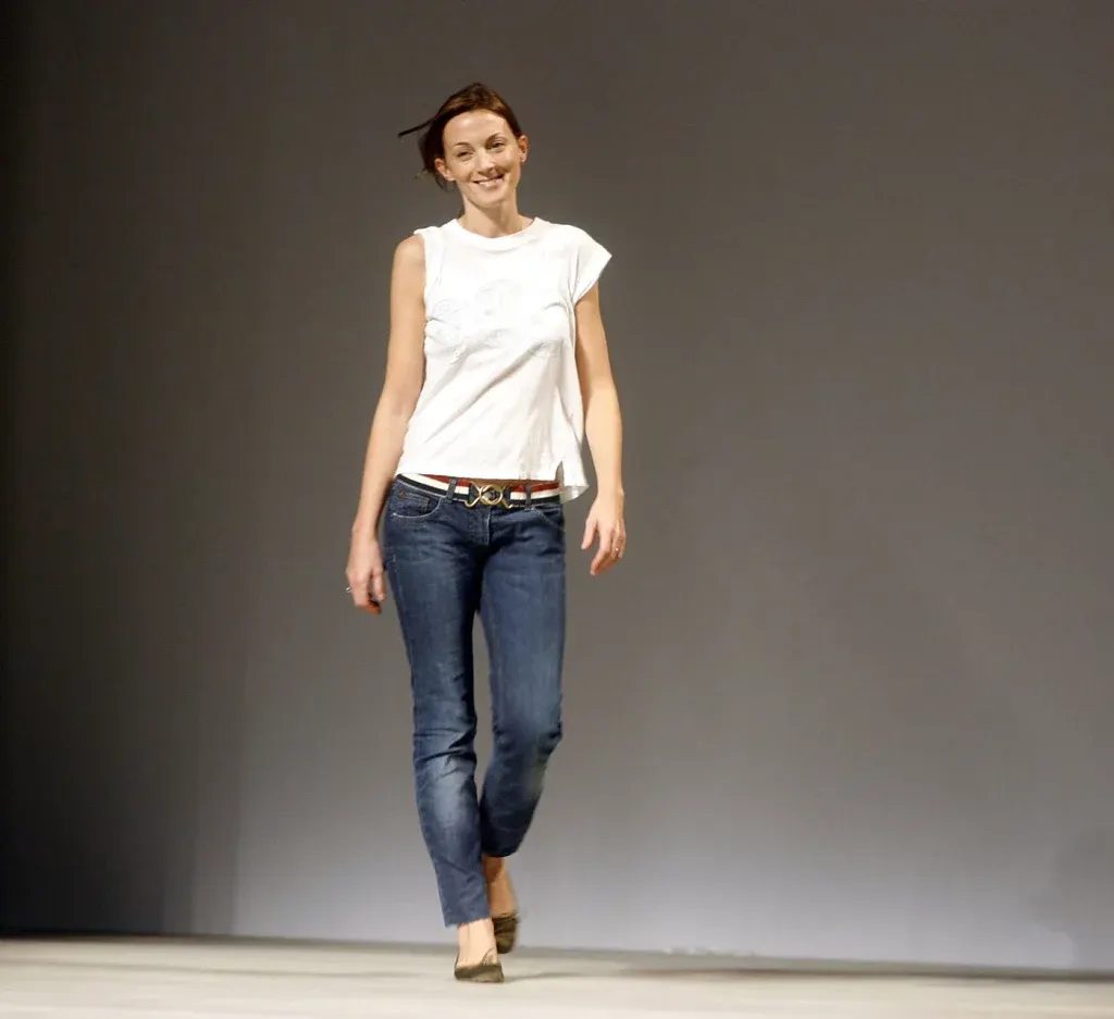Phoebe Philo tại buổi trình diễn cuối cùng của bộ sưu tập Xuân/Hè 2006 của Chloé.