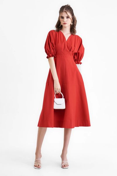 Đầm midi cổ tim