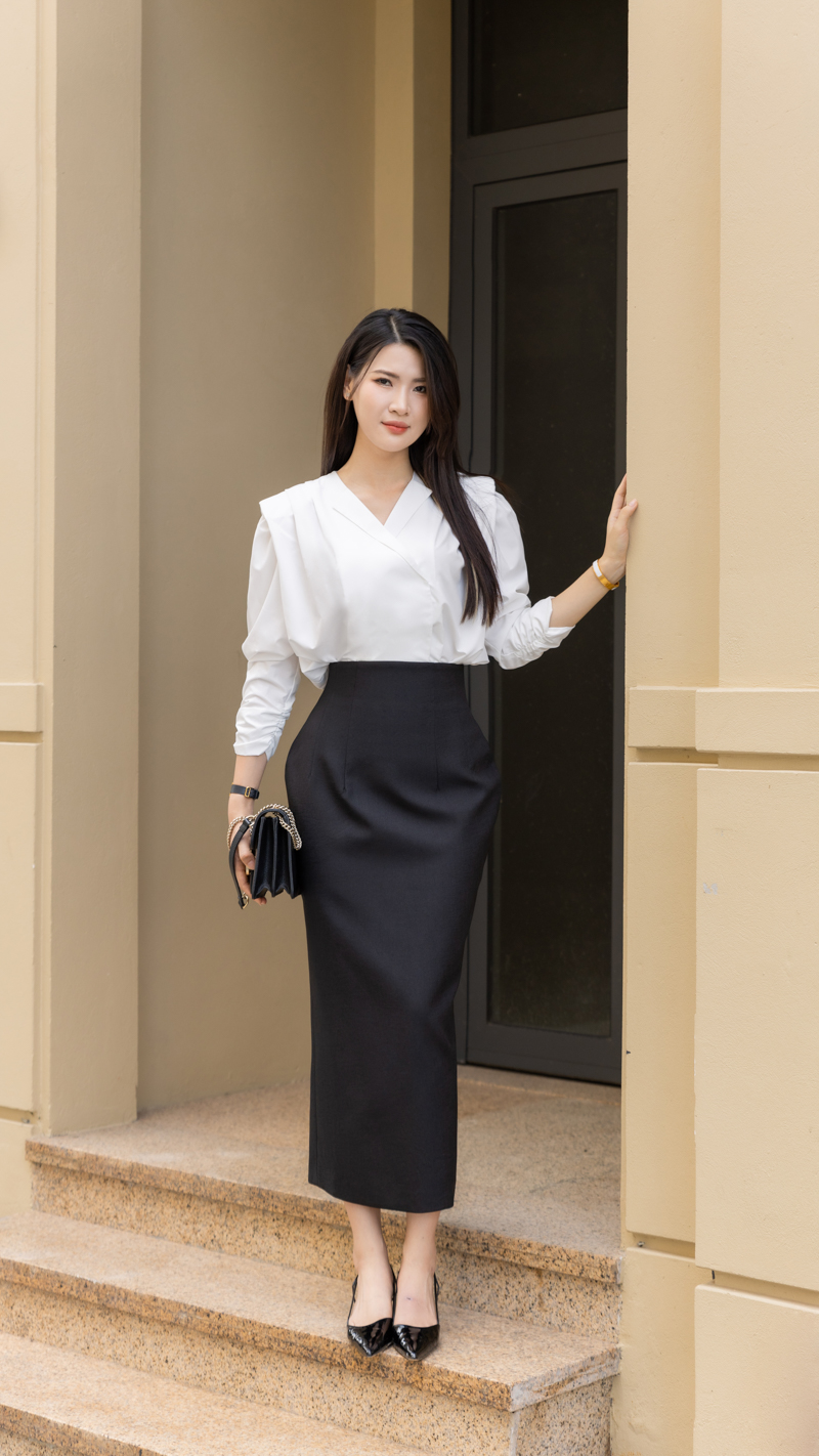 Áo sơ mi thiết kế và chân váy bút chì