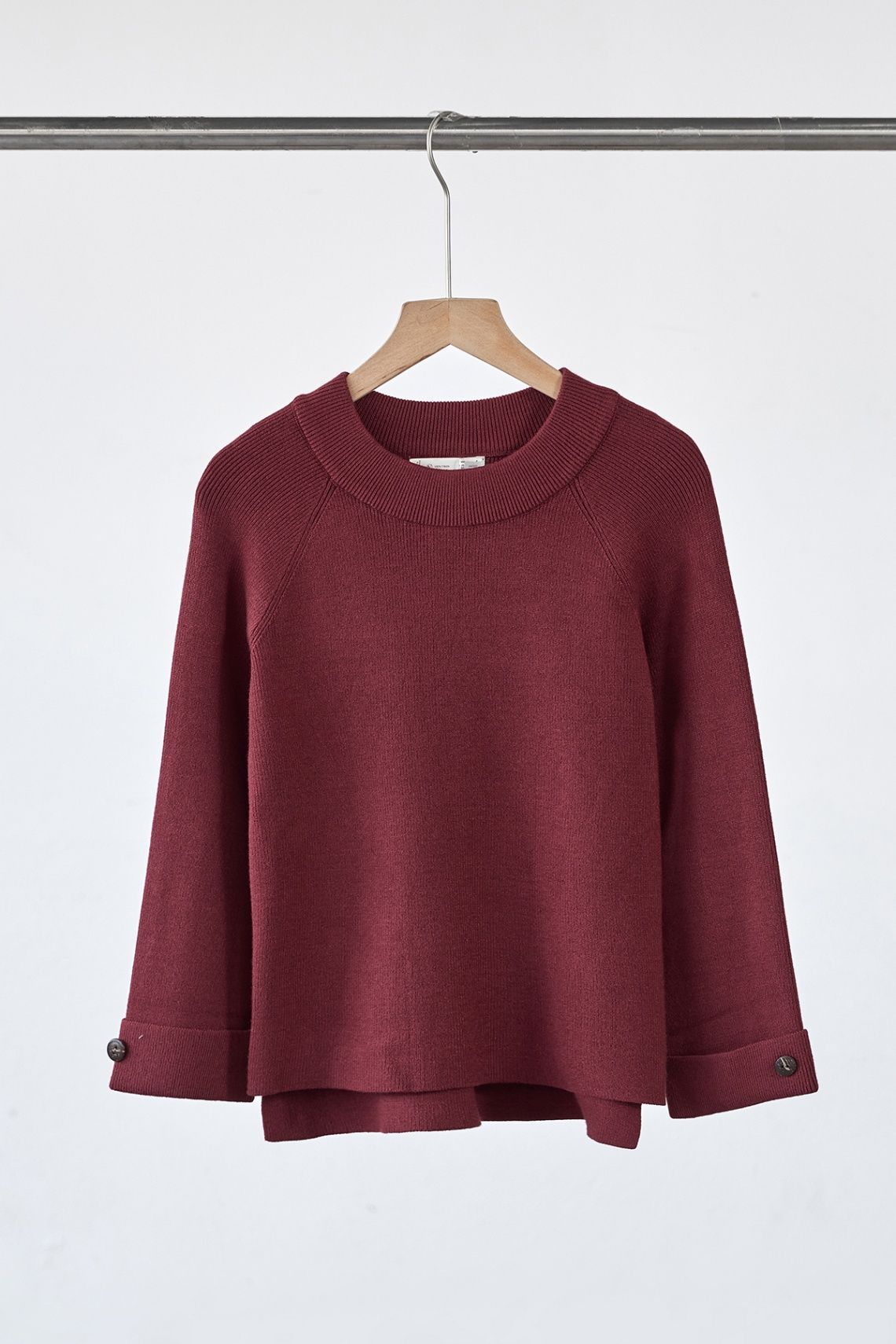 Trang phục của Lamer Fashion phù hợp với môi trường văn phòng và các tình huống cần sự chỉn chu