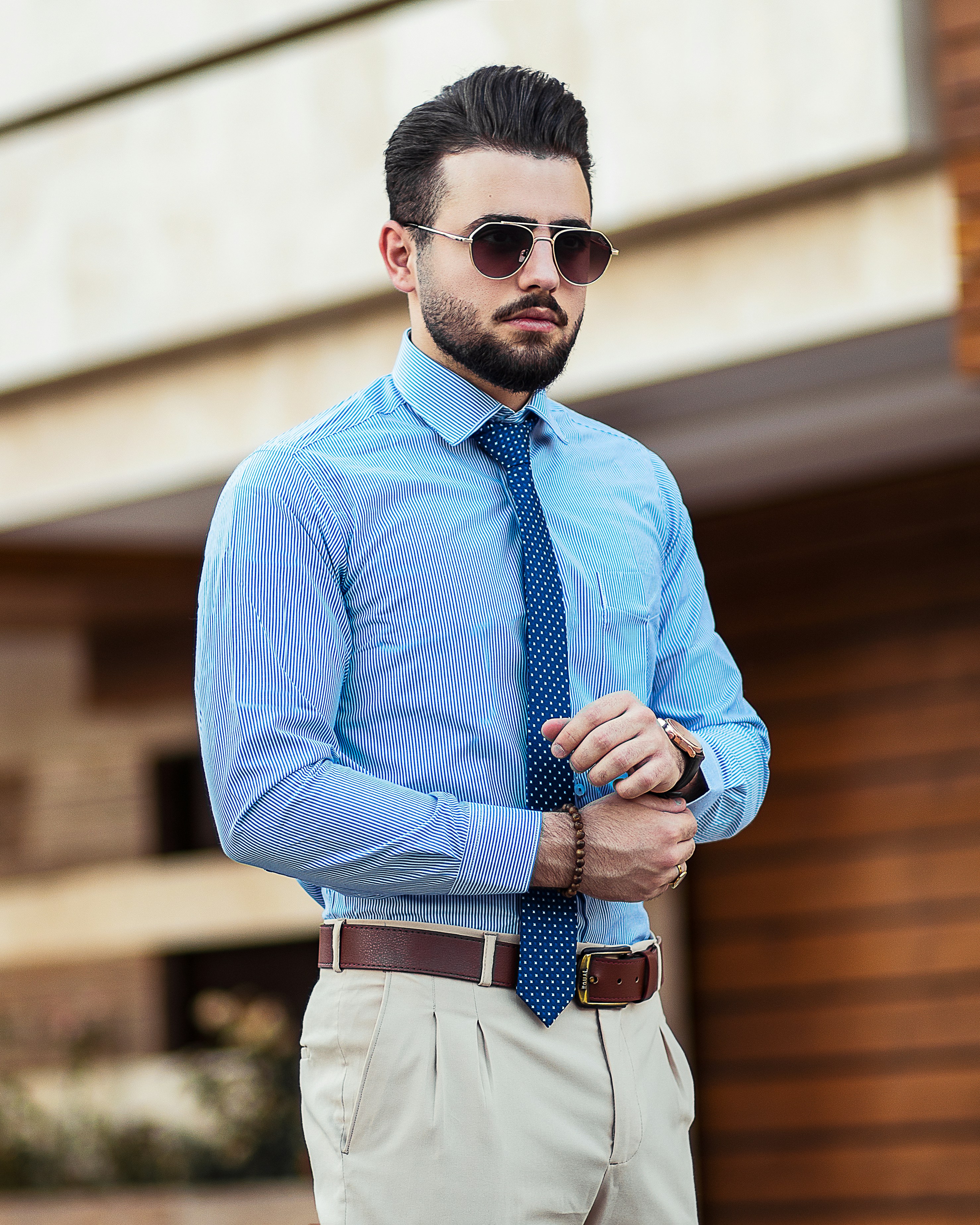 Áo polo với quần âu tapered