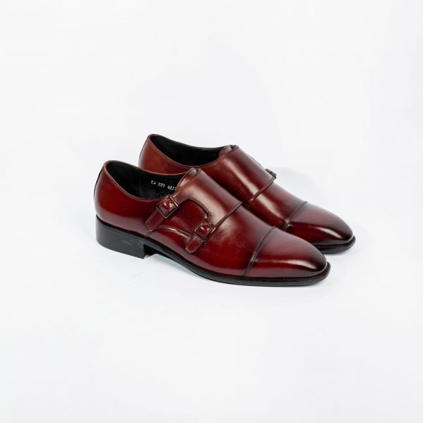 Kiểu giày Monk Strap