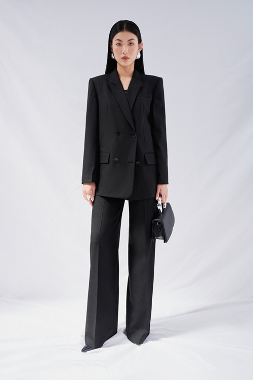 Set áo blazer với quần ống suông hiện đại