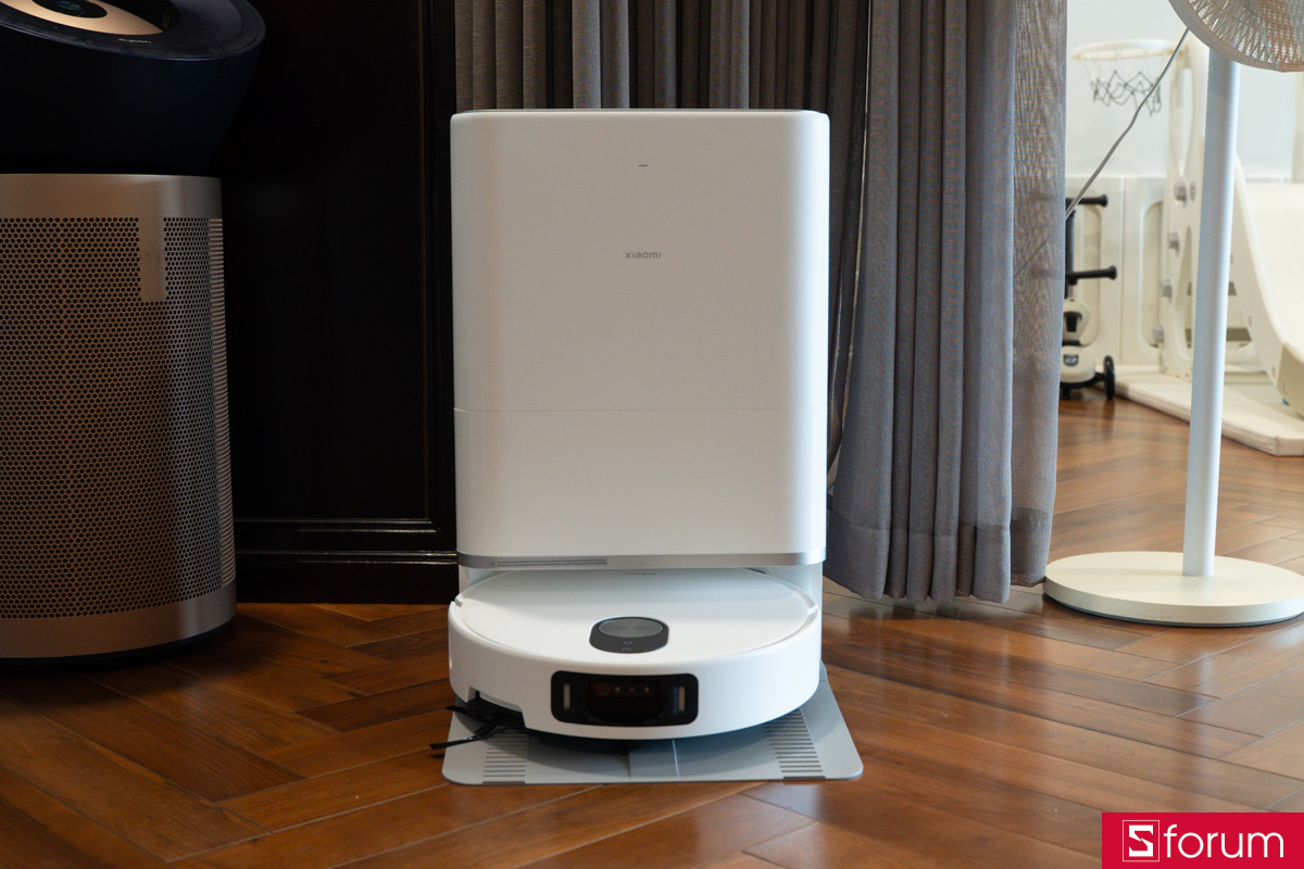 Robot hút bụi Xiaomi Vacuum 5 Pro tại trung tâm