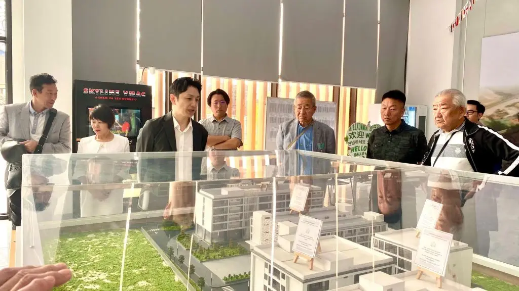 Nghiệp đoàn quốc tế thăm và làm việc tại cơ sở đào tạo