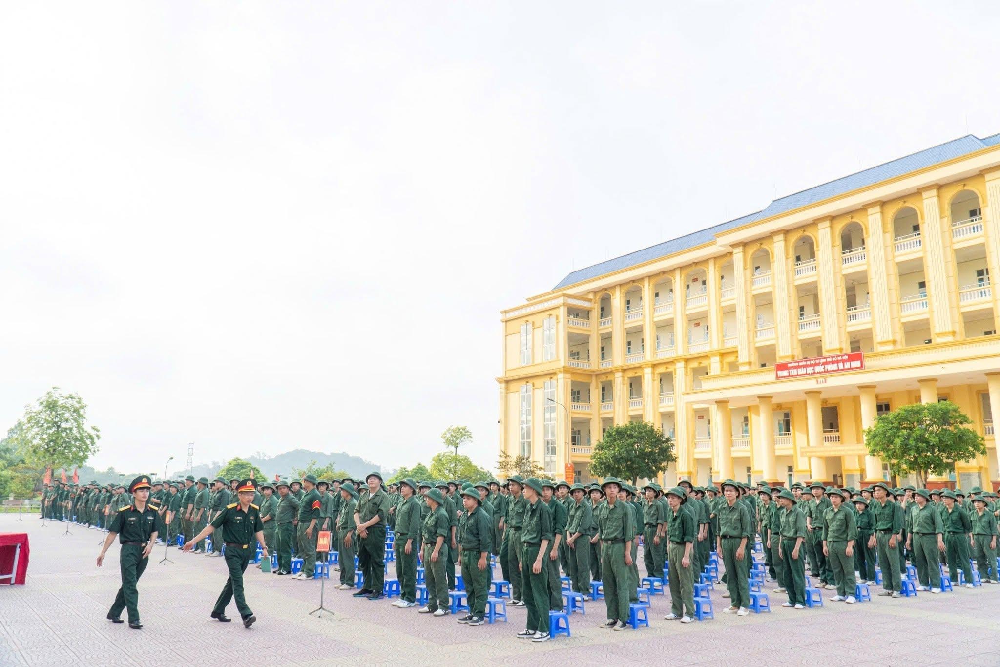 Sinh Viên CTECH Xuất Quân Tham Gia Kỳ Học Quân Sự 2026 Đầy Hào Hùng