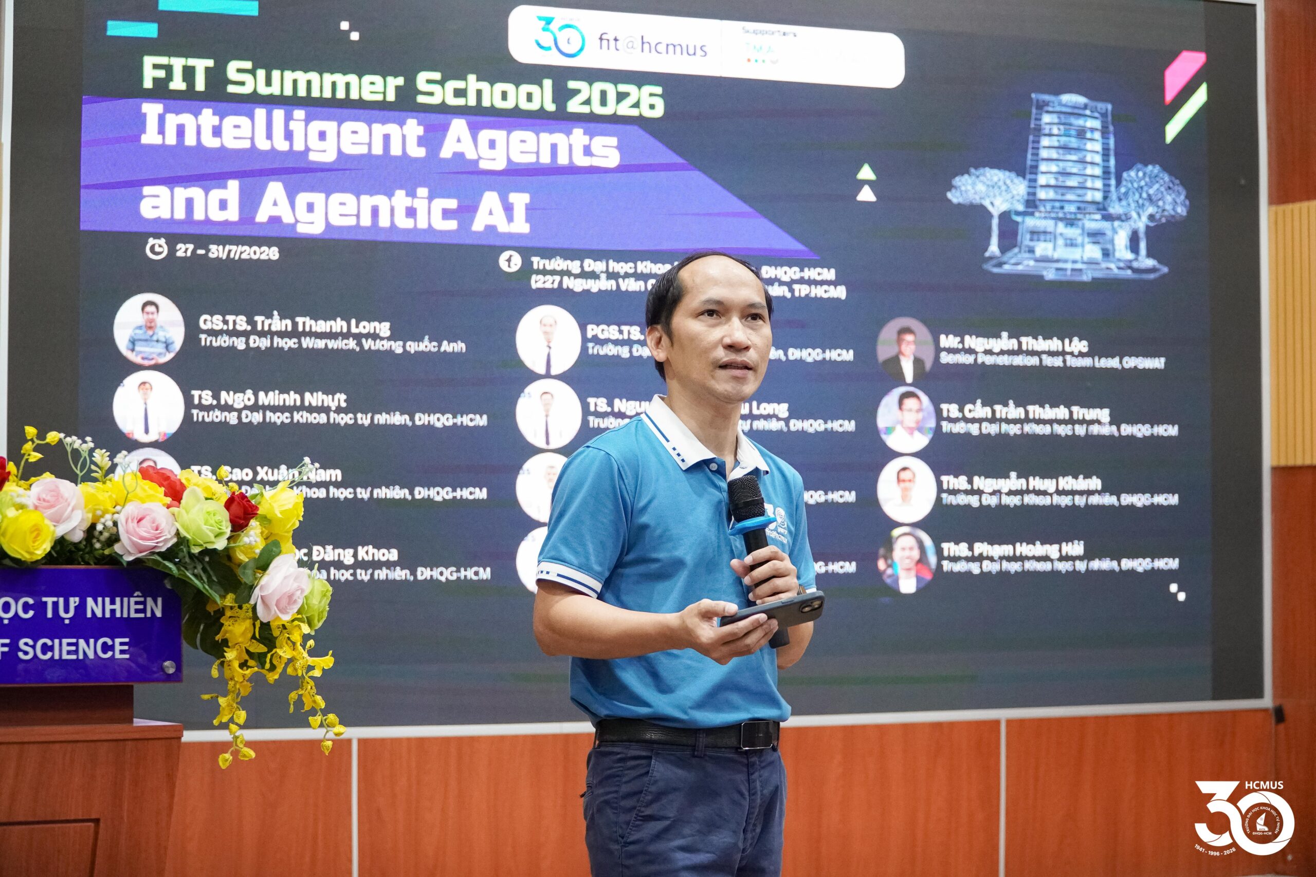 Trường hè là cơ hội tuyệt vời để giao lưu học thuật và rèn luyện bản lĩnh