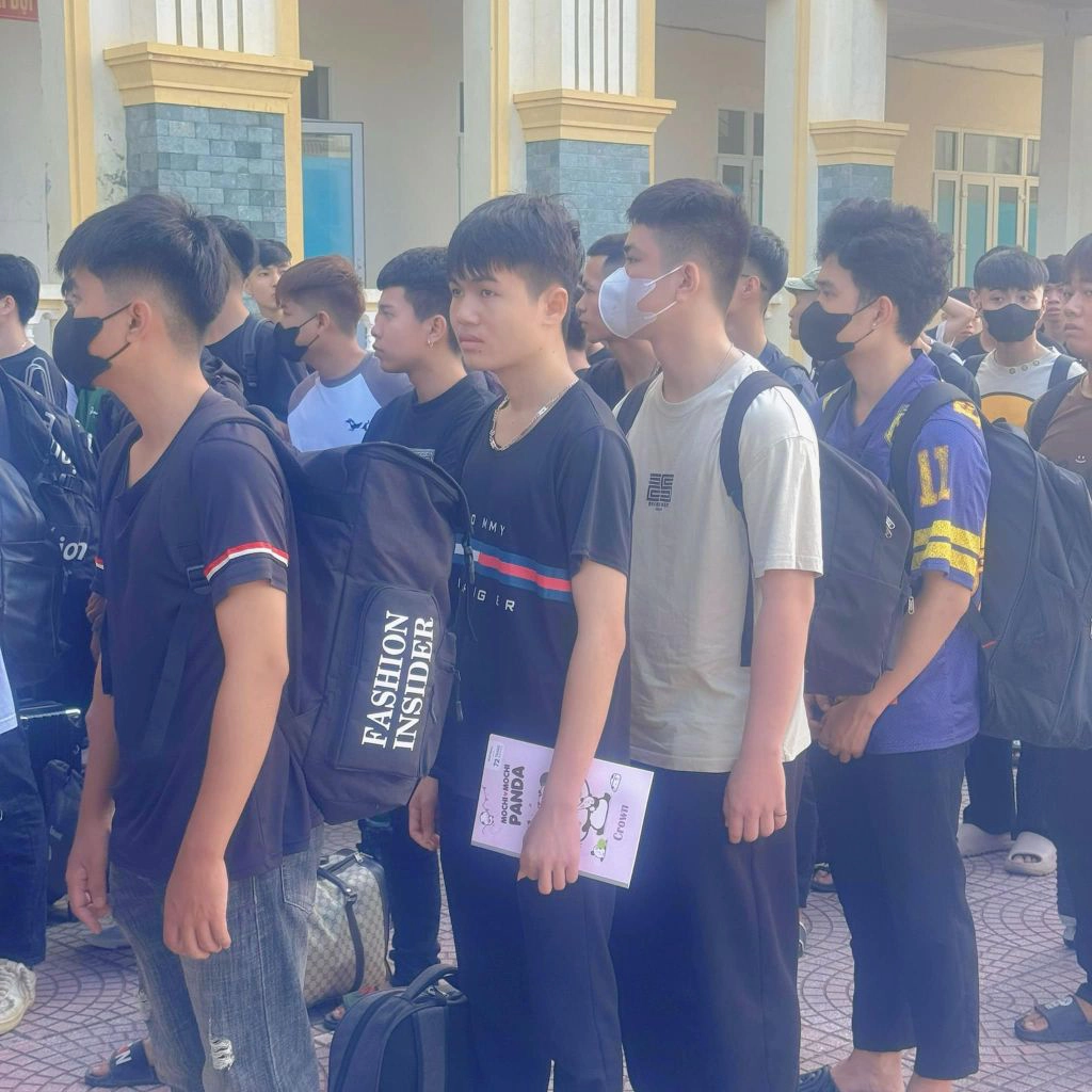 Thực hành kỹ thuật chiến đấu bộ binh ngoài thao trường