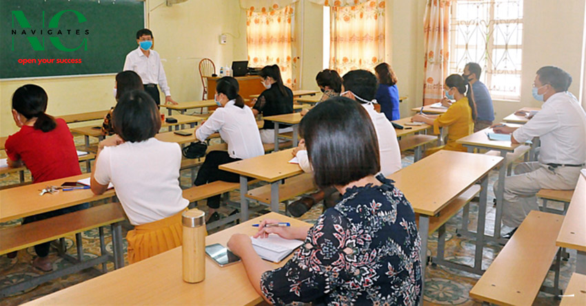 Giờ tan học đông đúc