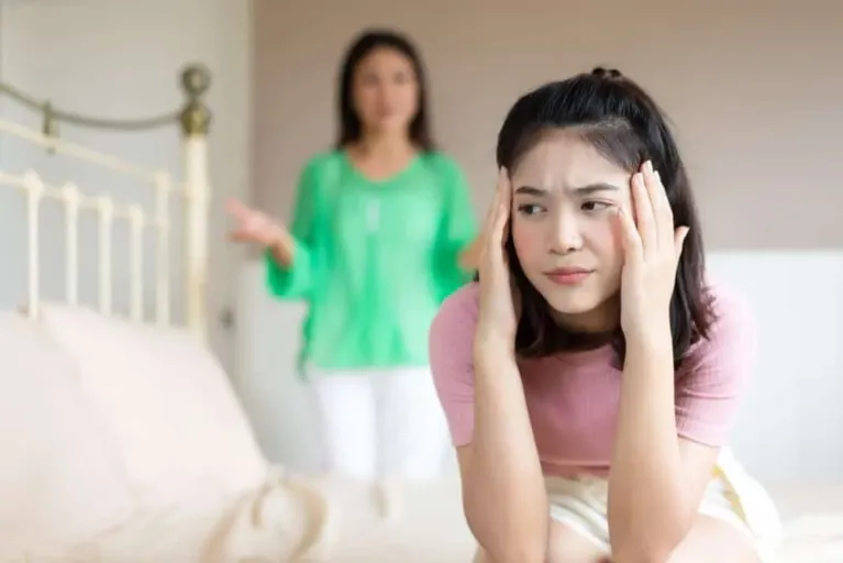 Chăm sóc da tuổi dậy thì
