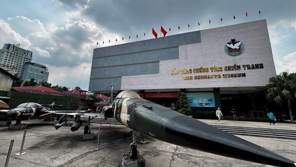Hoạt động học tập tại Bảo tàng Chứng tích Chiến tranh