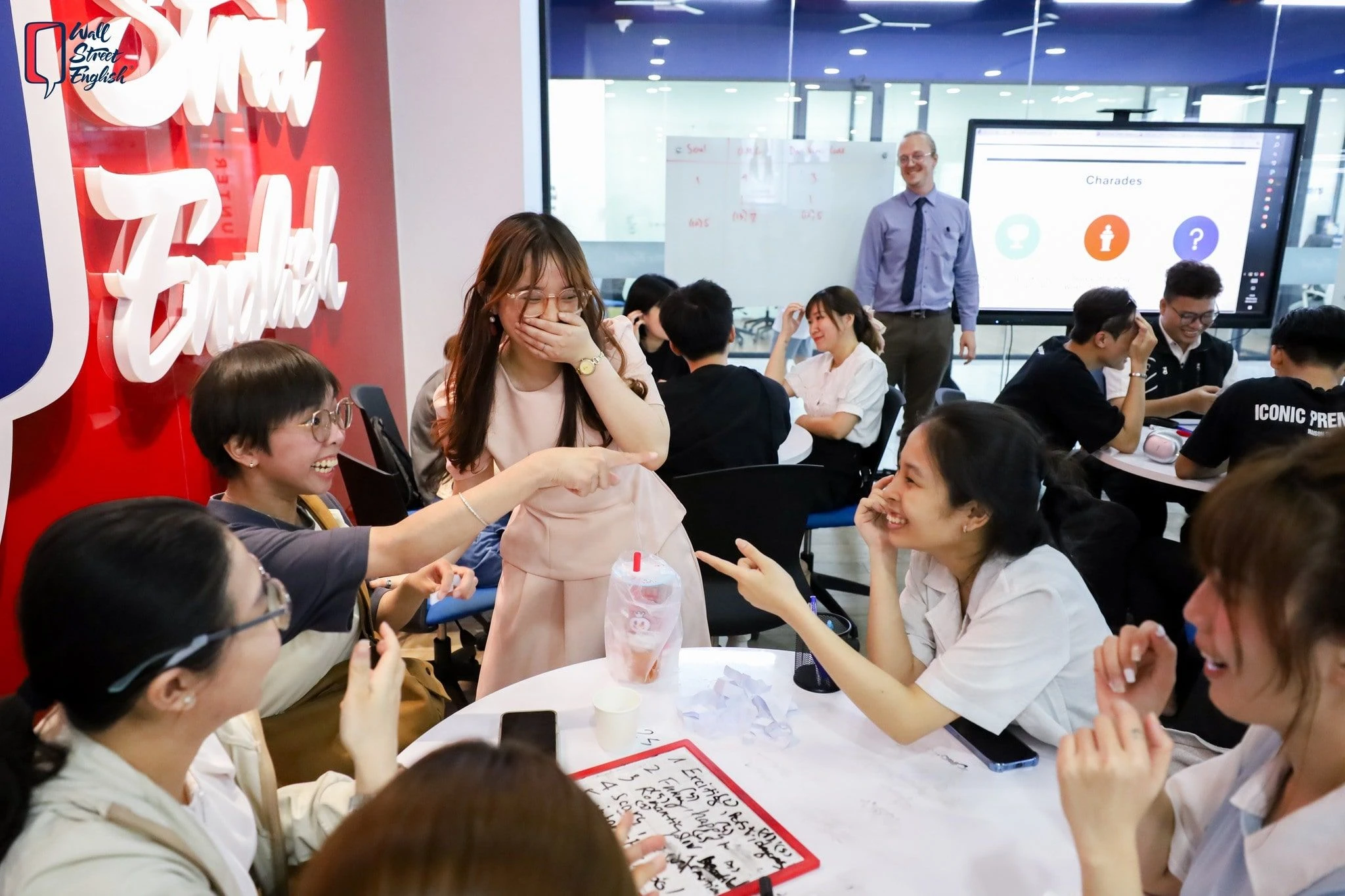 Thiết lập mục tiêu học giao tiếp cụ thể giúp duy trì động lực dài hạn