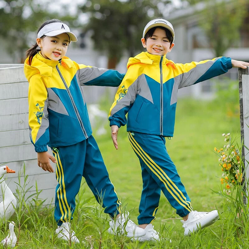Đồng phục học sinh hiện đại