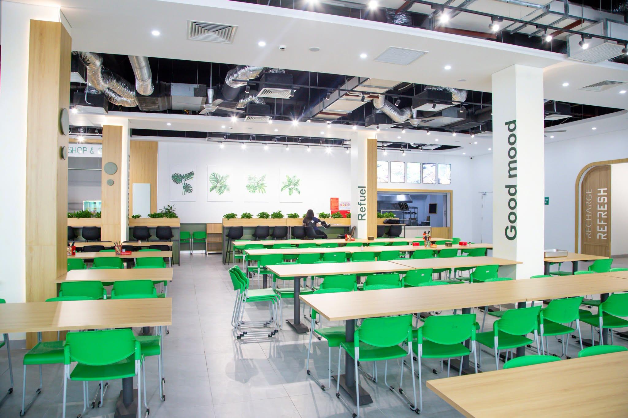 Không gian căn tin CTECH — nơi lưu giữ nhiều kỷ niệm đẹp của sinh viên