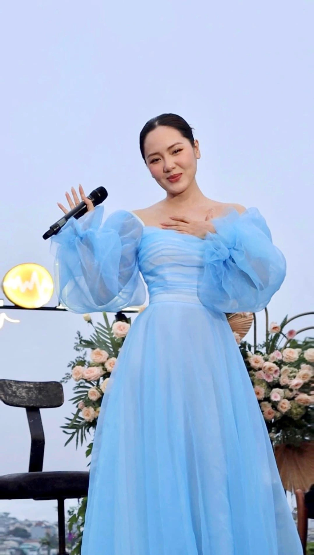 Phương Linh tận hưởng những chuyến du lịch xa xỉ tại các khu nghỉ dưỡng cao cấp