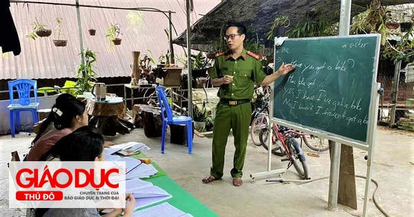 Giáo viên hướng dẫn trên lớp