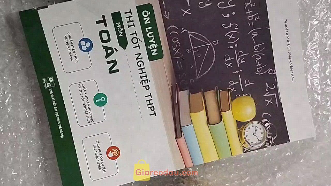 Sách ôn thi và môn học khó
