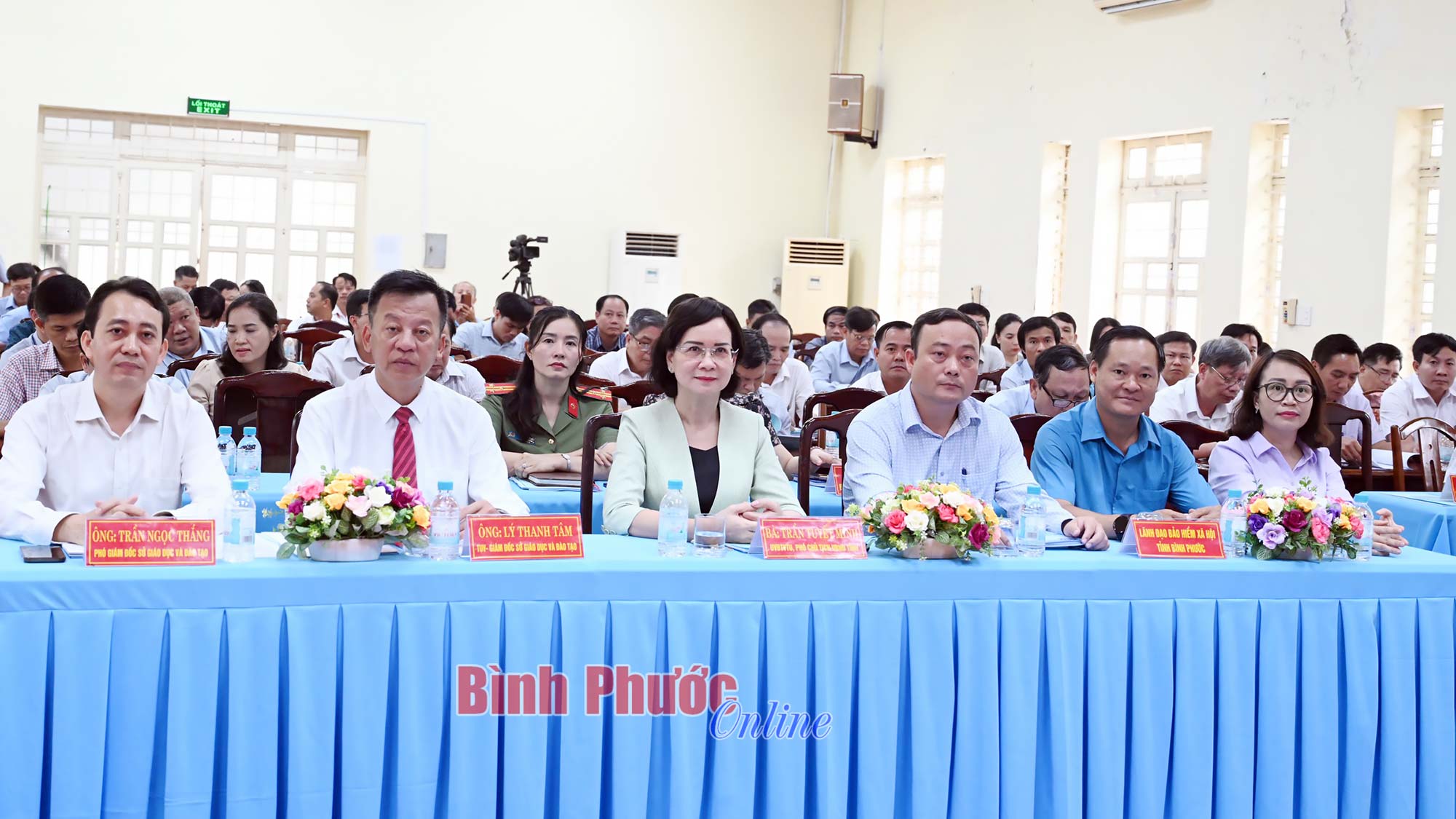 Gia đình phối hợp với trường