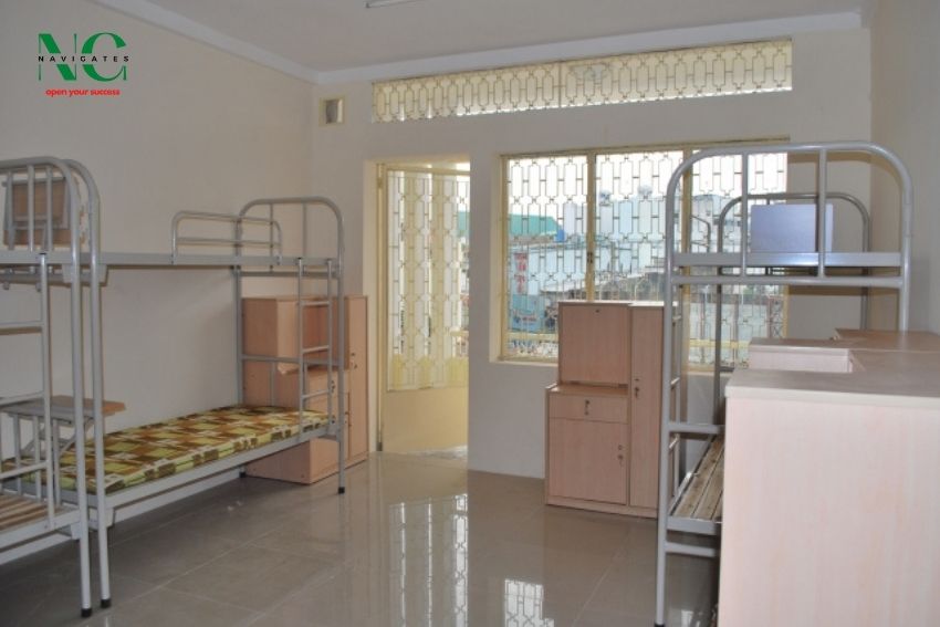 Môi trường học địa phương