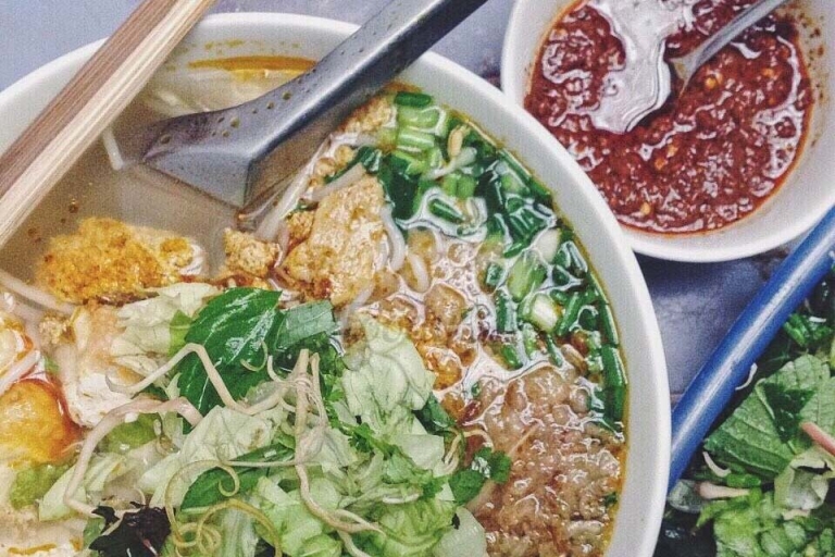 Nước dùng vàng ơm, dễ làm hài lòng bất kỳ thực khách nào (Nguồn: Foody)