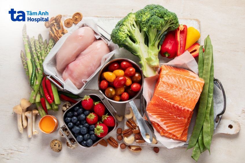 Ưu tiên các loại thực phẩm tươi sống là cách tốt nhất để giảm cân