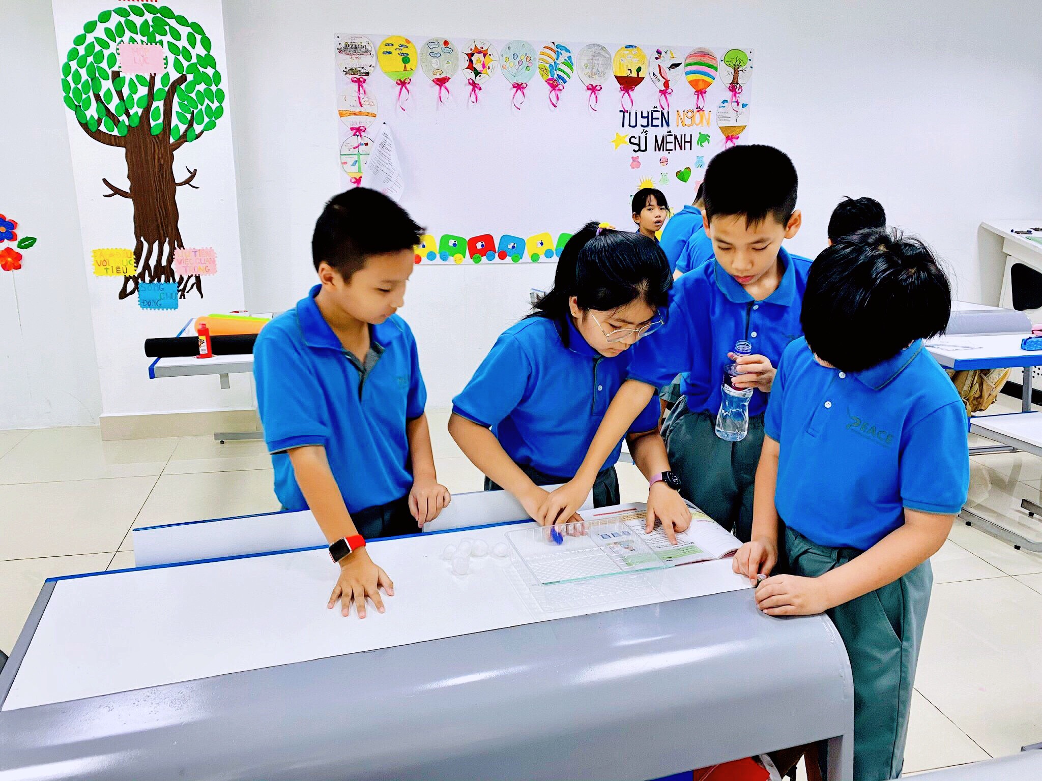 Lớp học và tài liệu ôn tập
