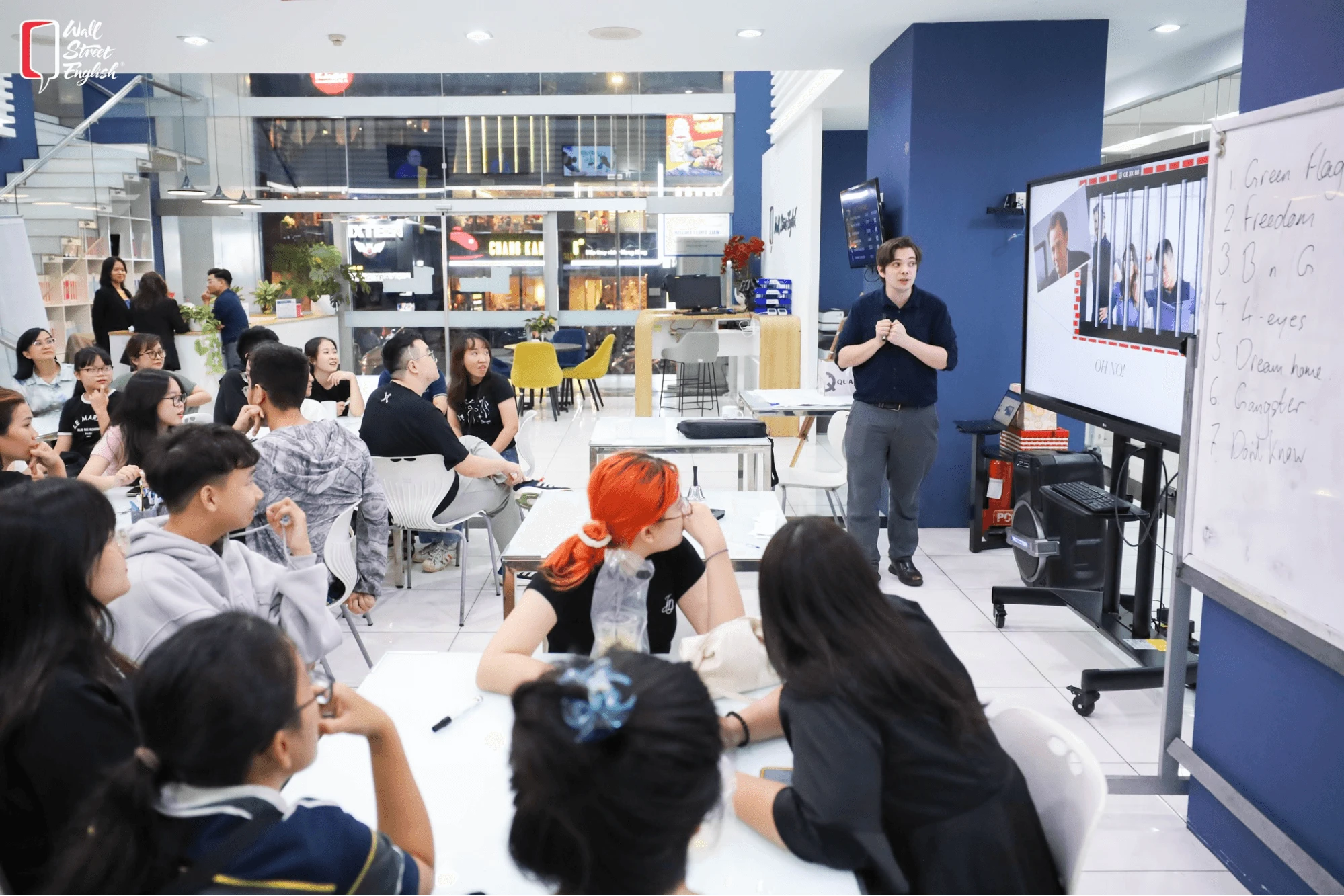 Học tiếng Anh cho người đi làm với giáo viên bản xứ