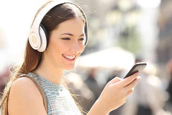 Học tiếng Anh cơ bản thật dễ qua kỹ năng nghe