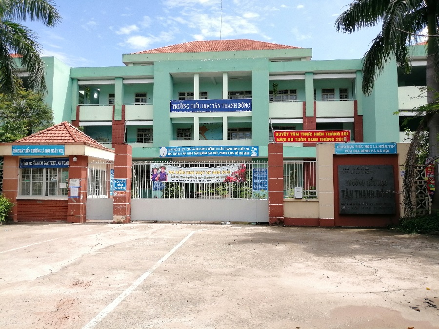 Ảnh cha mẹ và con tuổi teen