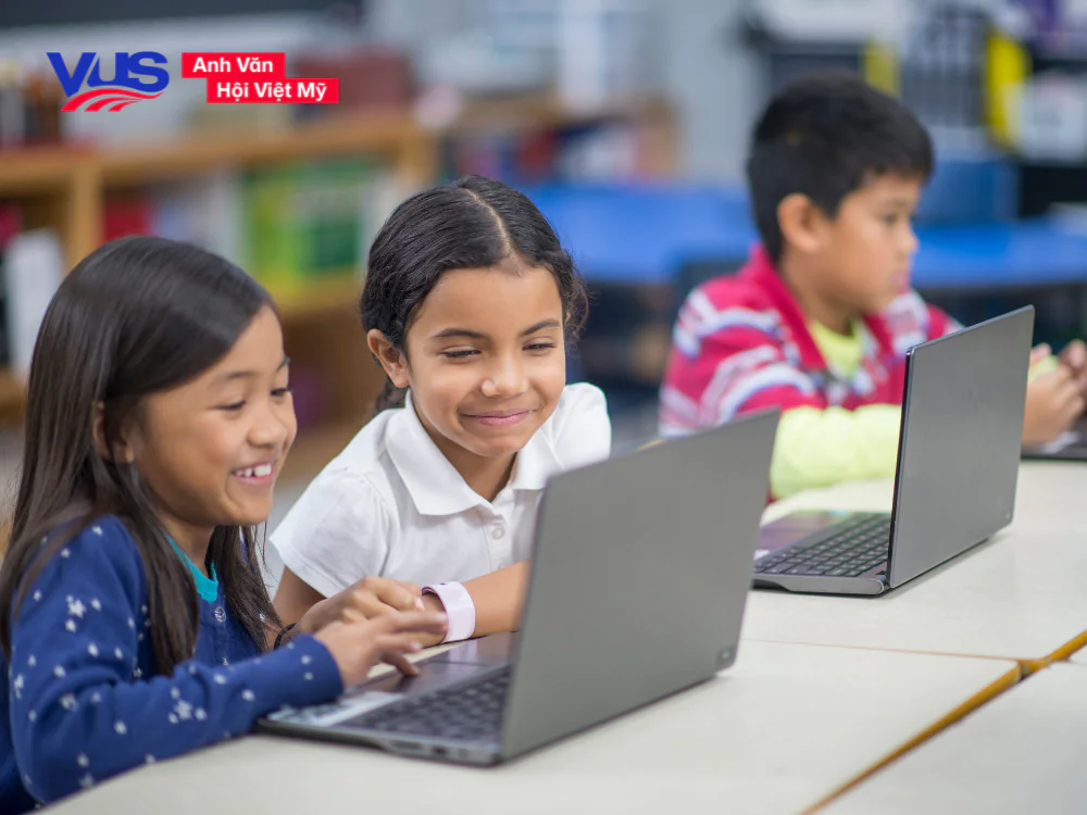 Các khóa học tiếng Anh online đa dạng theo độ tuổi