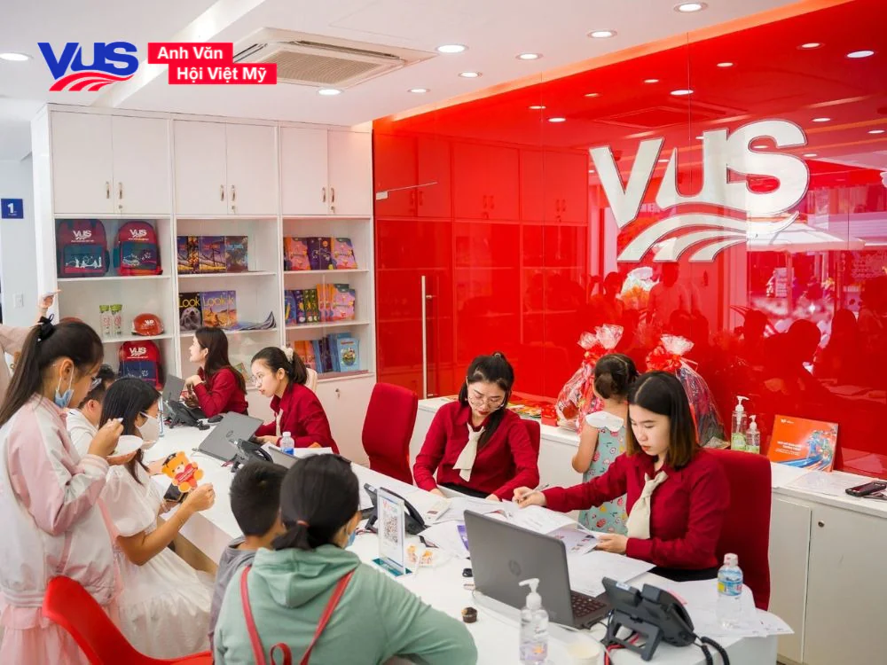 Học tiếng Anh qua những tình huống thực tế cùng VUS