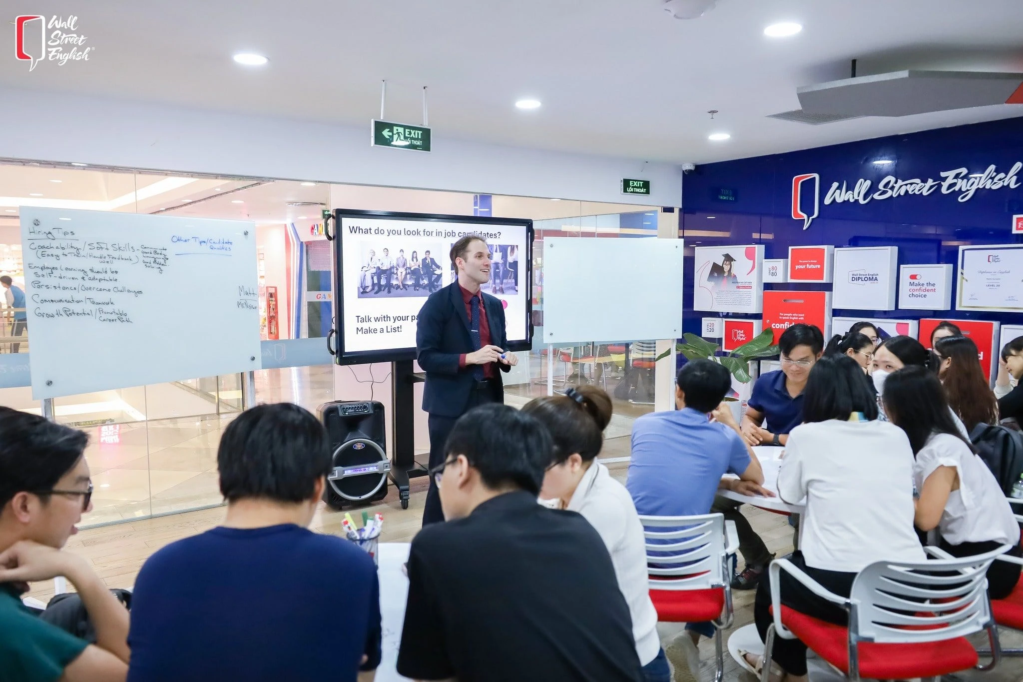 Luyện giao tiếp tiếng Anh trong môi trường thực hành phản xạ