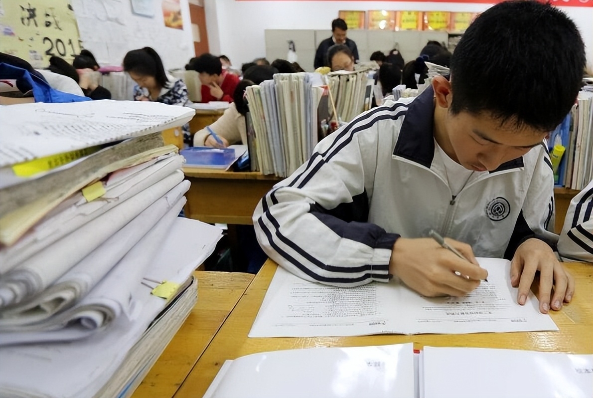 Học sinh giải thích bài học