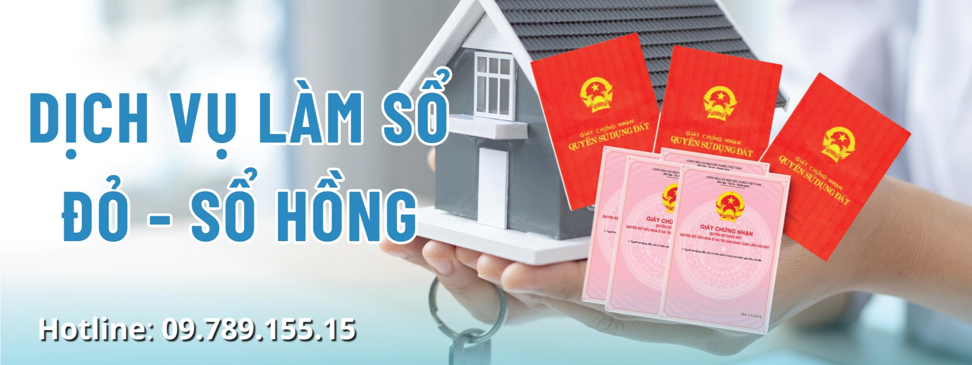 Sổ đỏ và sổ hồng trên bàn