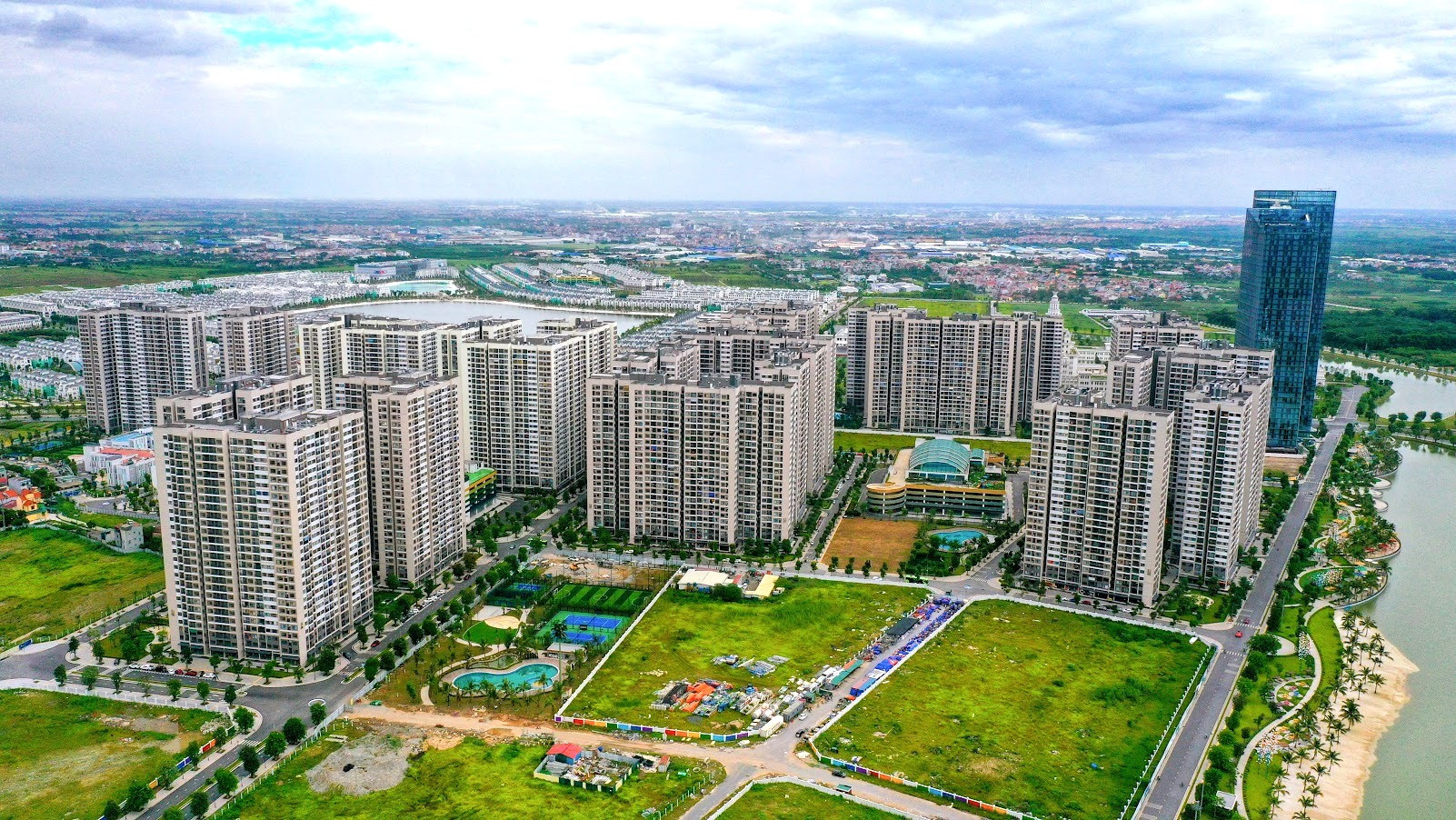 Giá căn hộ phân hóa