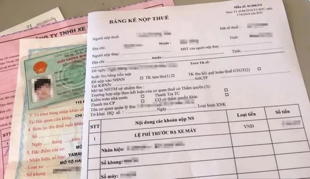 Nộp thuế và lệ phí