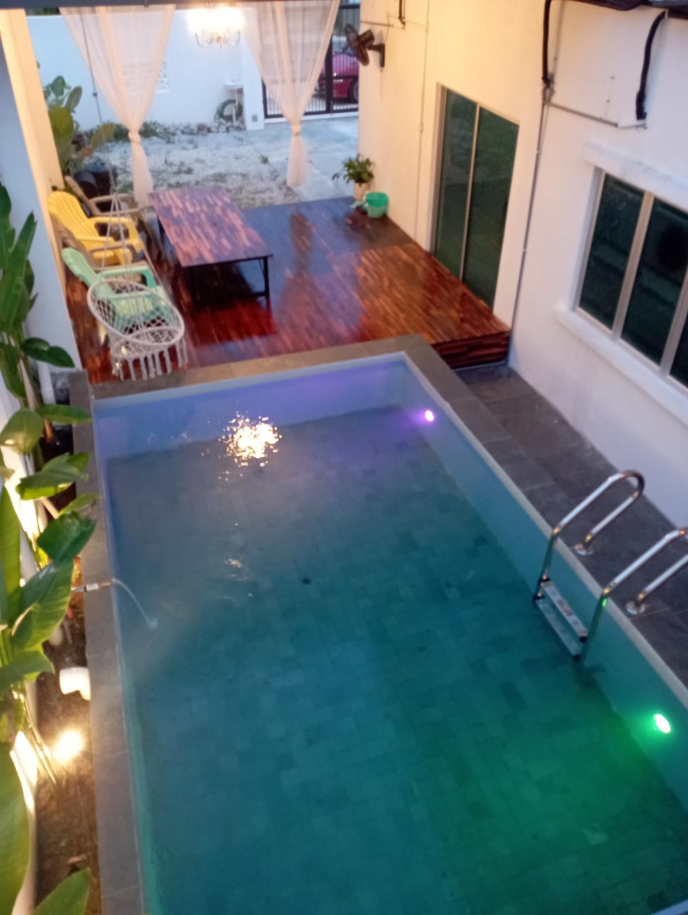 Bể bơi vô cực tại homestay Bảo Lộc