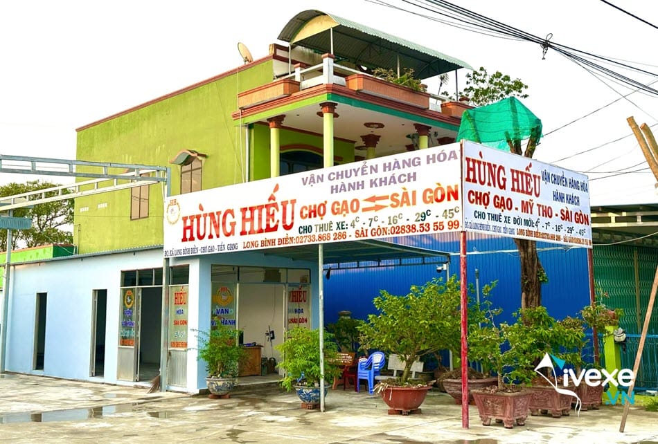 Khu nhà ở có thương hiệu