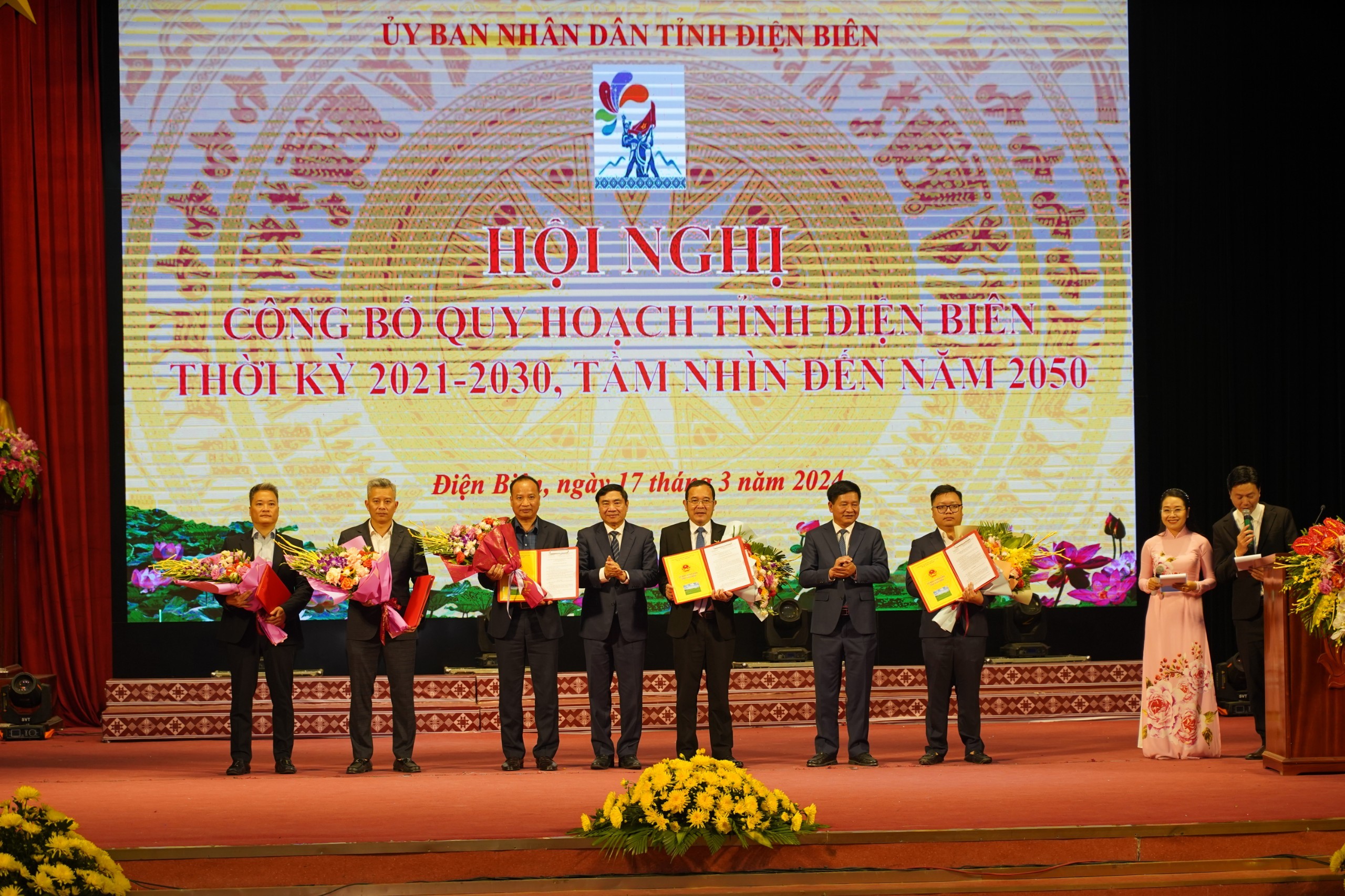Nhà đầu tư cân nhắc quyết định